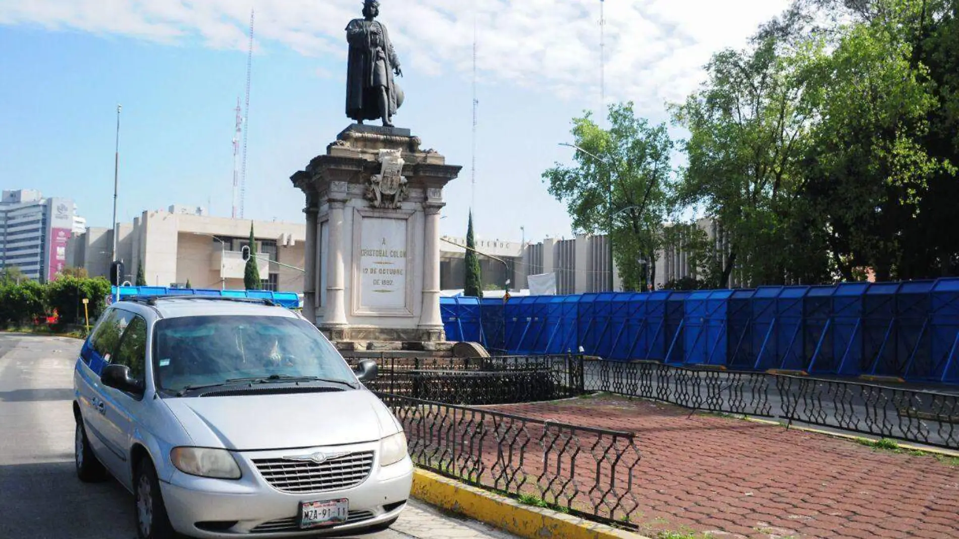 Buscan nuevo lugar para estatua de Cristóbal Colón tras rechazo en alcaldía MH